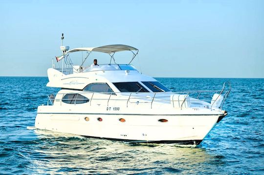 Charter Luxury 50' Majesty Yacht — 3 Bedrooms, up to 18 Guests in Dubai Marina 