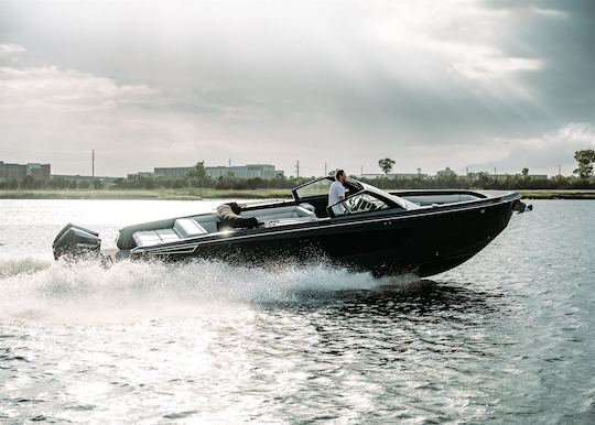 Bateau de luxe Mastercraft Aviara de 34 pieds à Charleston