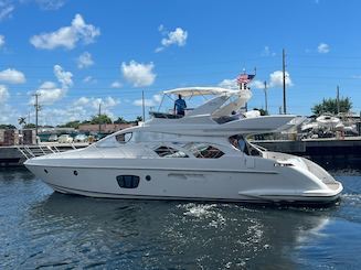 Beautiful Azimut 55 flybridge 