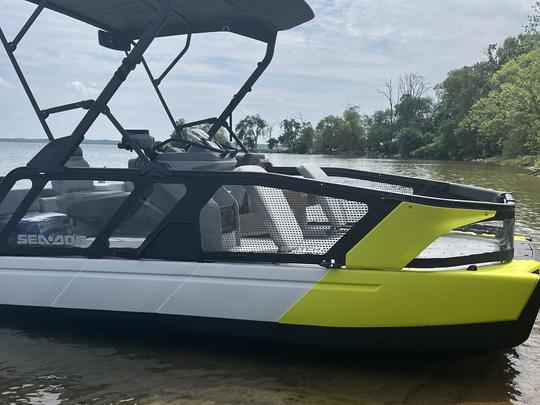 Sea-Doo Sport Switch Pontoon en alquiler en Nisswa, Minnesota