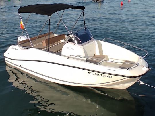 Rent boat B520 'Neptuno' (5p) without licence in Palma, Spain