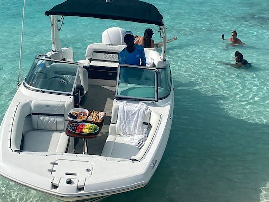 Private Boat Charter In Providenciales Turks And Caicos Islands