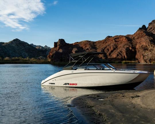 Modern & Thrilling Yamaha AR250 (3) Boat Available in Lake Havasu City & Needles