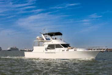 Luxury 60' Yacht Charter - Experience the Gulf Coast from a New Perspective