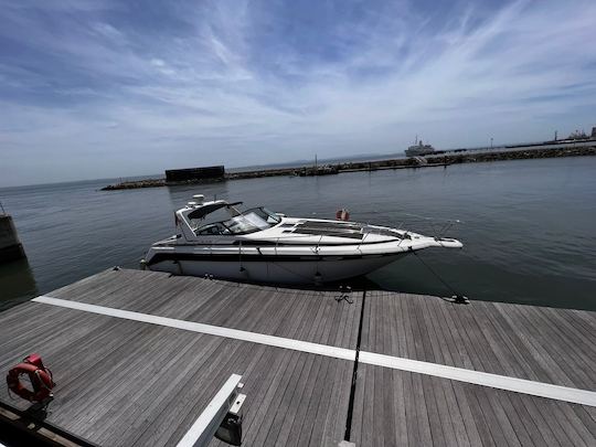 Sea Ray 350 Sundancer Yacht For Charter in Cascais, Portugal