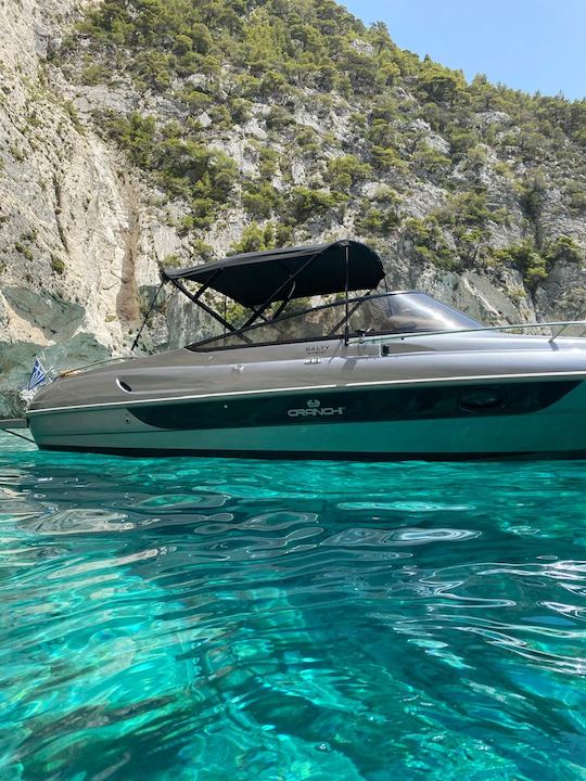 Croisière élégante | Zakynthos | Yacht Cranchi de 24 pieds | Visite du côté nord ou sud