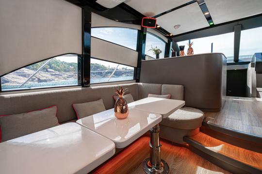 HYPE YACHT PRIVATE CHARTER 