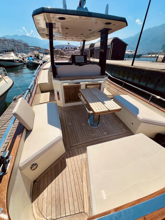 Mizar 33 Center Console • CAPRI • Amalfi Coast •