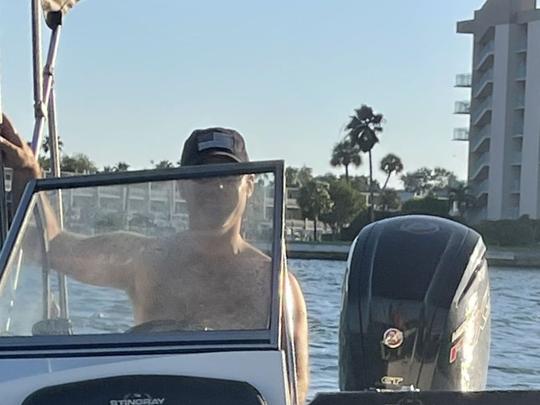 Deckboat Stingray de 19 pieds à louer à Johns Pass, en Floride !