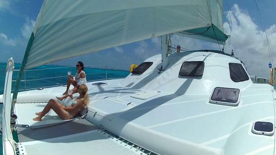 Catamaran de croisière de 35 pieds à louer à Cancún, au Mexique