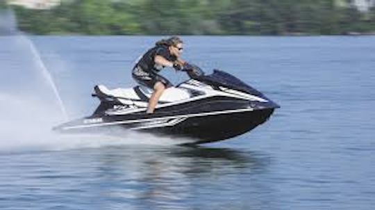 Jetski on Lake Havasu ONLY $300 OFF SEASON PRICING!