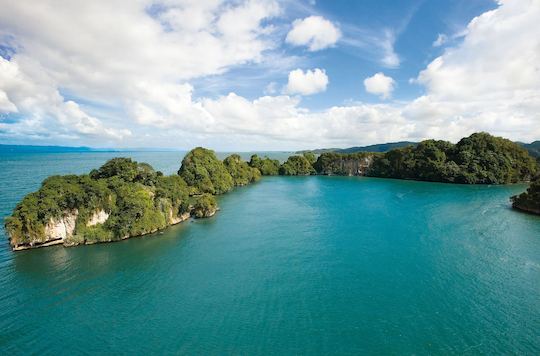 Aventura à vela em Samana: navegue até o Parque Nacional Los Haitises 