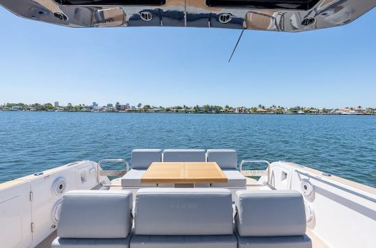 1 Free hour ! Luxury Pardo Yacht 38' (Free hour Monday thru Thursday)