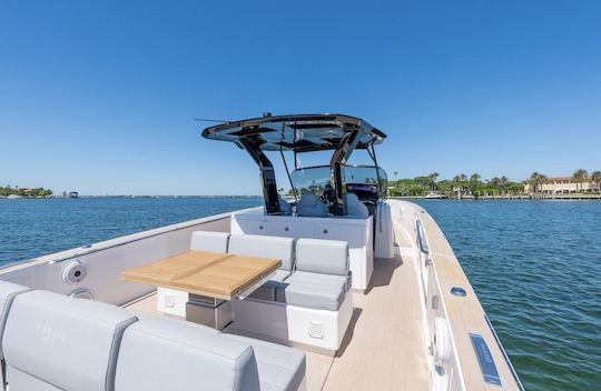 1 Free hour ! Luxury Pardo Yacht 38' (Free hour Monday thru Thursday)