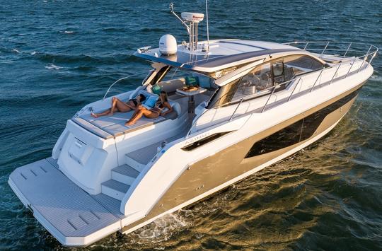 51' 2022 Azimut Atlantis + 2 Seabobs Yacht Charter in East Hampton, New York