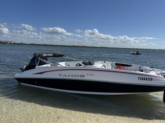 Tahoe 2150 OB 2024 con motor de 200 HP, paquete de pesca. ¡ENTREGA EN CUALQUIER LUGAR!