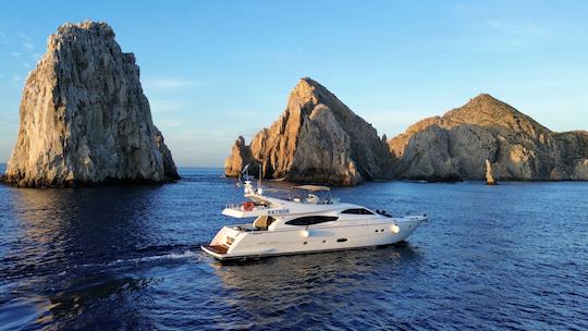 Yate de 80 pies en Cabo San Lucas