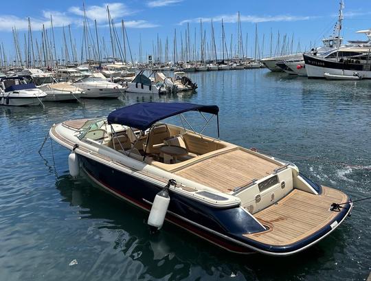 Chris Craft Corsair 25 Powerboat for 8 people