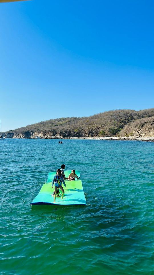 HERMOSO CATAMARAN MARGARITA NUEVO DE LUJO EN PUERTO VALLARTA Y BAHIA DE BANDERAS