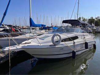 30 ft Bayliner ciera - Yacht Rental for 8 People in Montreal, Canada