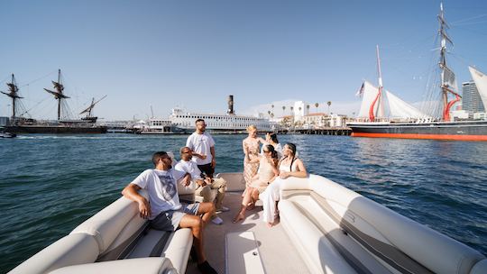 Lujoso pontón de felpa con Mega Audio/Buque chárter autorizado en el puerto de San Diego