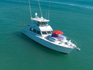 Reel action 67ft Hatteras fishing yacht for big groups!