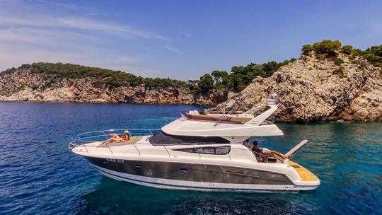 Iate a motor de luxo Jeanneau Prestige 440 Fly em Dubrovnik