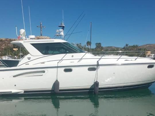 Incroyable yacht de luxe Tiara de 45 pieds à Cabo San Lucas