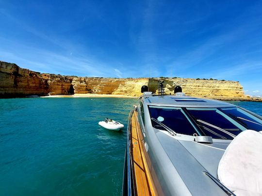 Impresionante Sunseeker Predator de 72 pies para alquilar en Vilamoura, Algarve