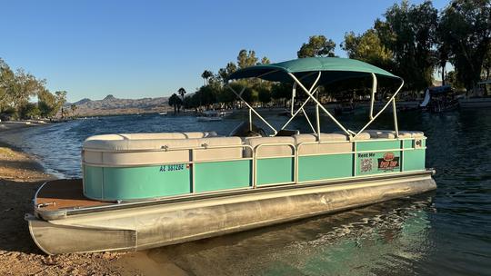 🐬25' Premier Pontoon Boat with an optional fun Captian! 