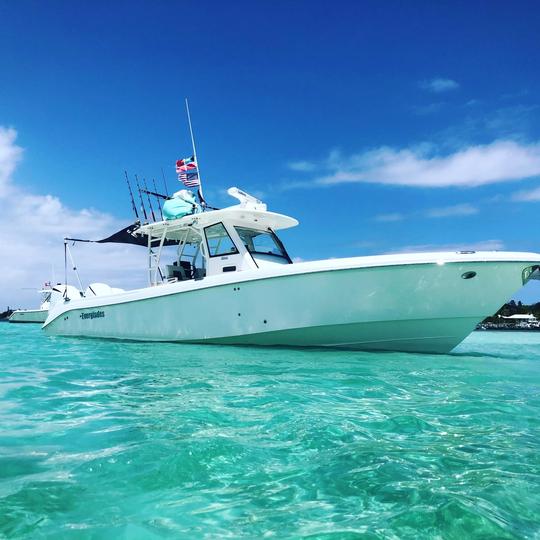 Large Luxury Everglades 355 Center Console in Destin