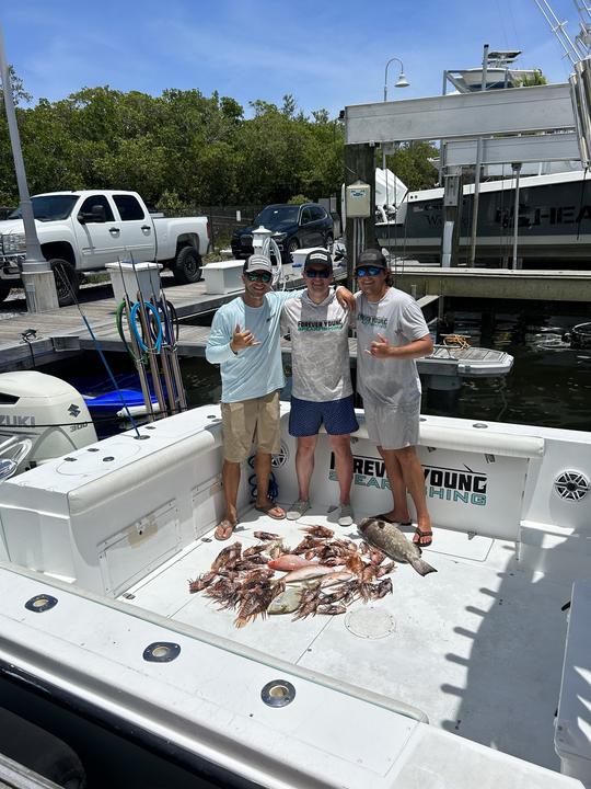 Mako Marine 33' Express Cabin