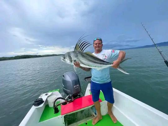 Viaje de pesca costera y en alta mar