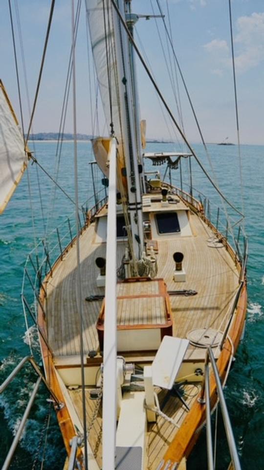 Velero clásico de 51' en Marina del Rey