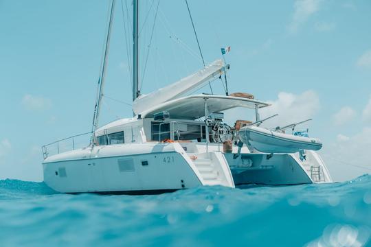 Lagoon 421 Luxury Catamaran at Cancun Isla Mujeres GMB421VIP