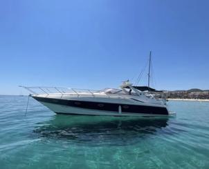 Yate a motor Sunseeker Mustique 42 desde Puerto Banús