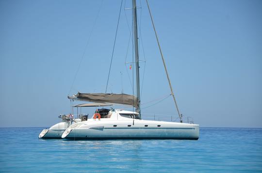 Rent a snow-white yacht for two hours! 46ft Fountaine Pajot Catamaran 