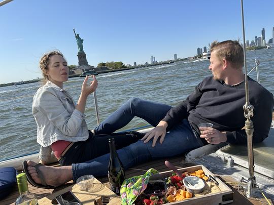 North River Sailing: vea Nueva York desde un clásico yate de carreras