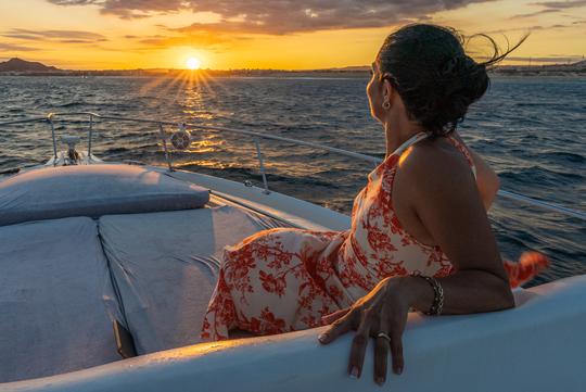 Votre propre yacht de luxe moderne de 45 pieds à Cabo San Lucas