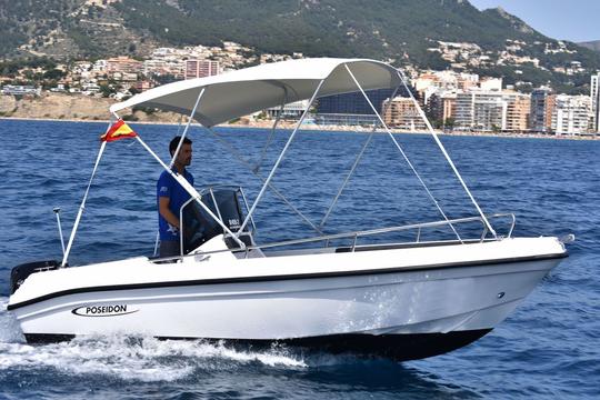 Unlicensed boat rental in Altea · Poseidon 455r Powerboat!