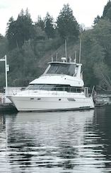 BEAUTIFUL 43FT MOTOR YACHT LAKE UNION AND LAKE WASHINGTON!