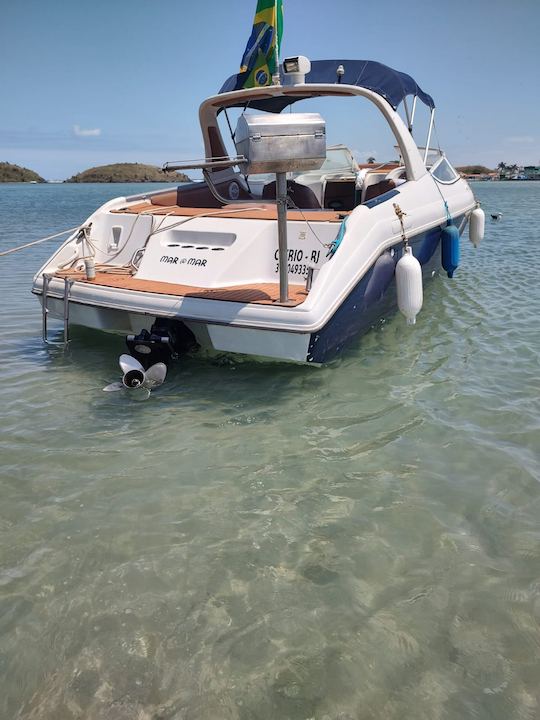 Location de yacht à moteur de 27 pieds à Arraial do Cabo, Rio de Janeiro, Brésil