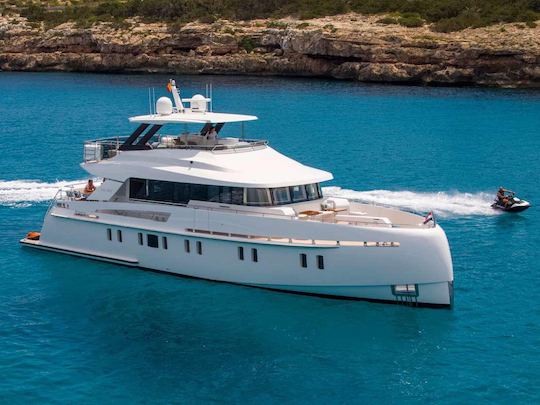 Location de méga-yacht Vanquish 82 Sea Story Power à Eivissa, Îles Baléares