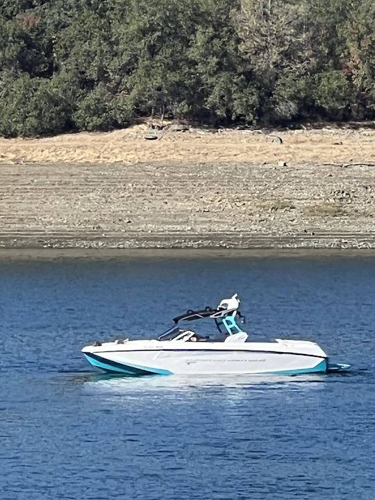 G25 Super Air Nautique. Taxa de $235,00 por hora 