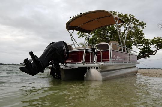 22ft Sun Tracker Party Pontoon Rental for 8 person max 