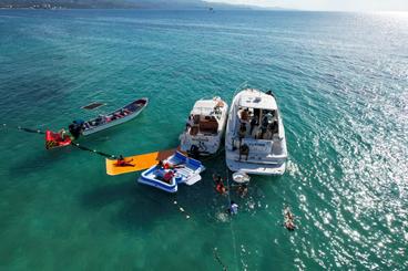 Yacht de luxe de 46 pieds à Montego Bay avec transport aller-retour !