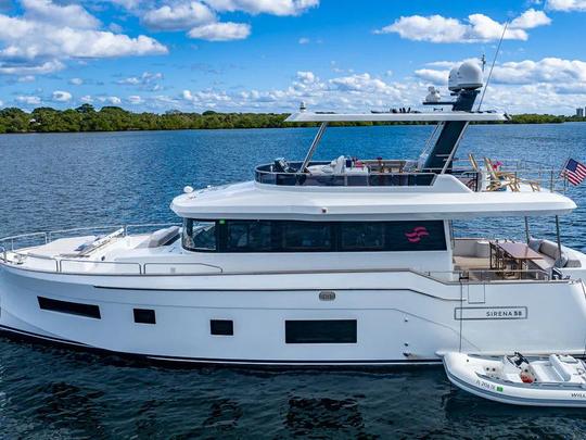 APROVEITE A SIRENA FLYBRIDGE DE 61 PÉS EM SAG HARBOUR/MONTAUK!!!