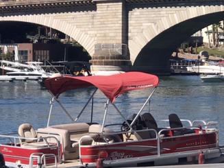 Beautiful 18' Sun Tracker Buggy Bass Pontoon on Lake Havasu