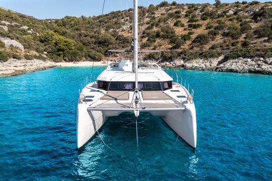 Aluguel de catamarã de cruzeiro Lublu Dufour 48 em Salerno, Campania