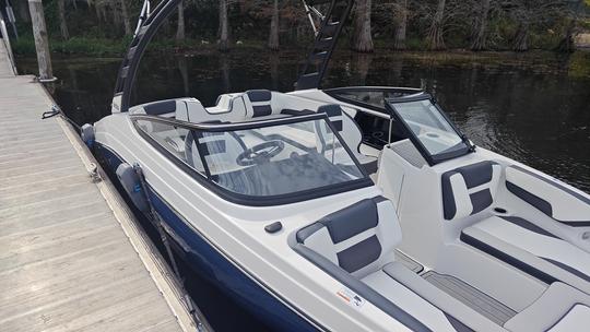 Novo barco a jato Yamaha 195s 2024 - até 7 passageiros 